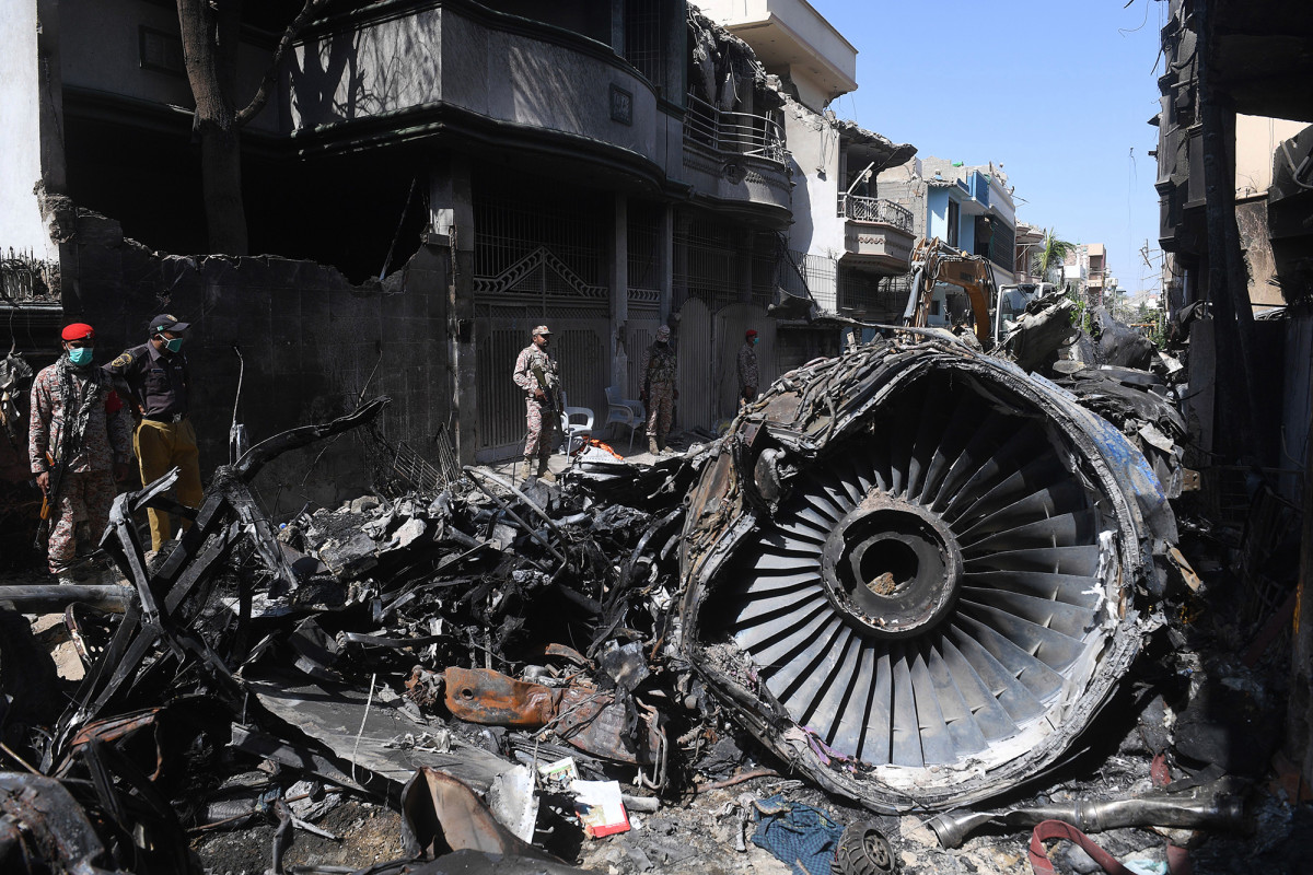 Pakistan airliner crashed after pilots were distracted by coronavirus