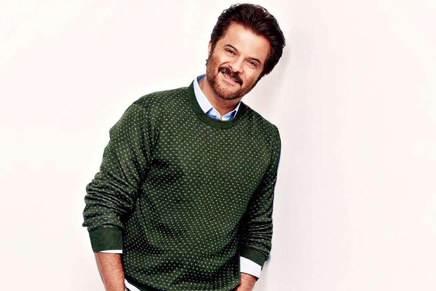 Anil Kapoor gives fitness goals to Hrithik Roshan