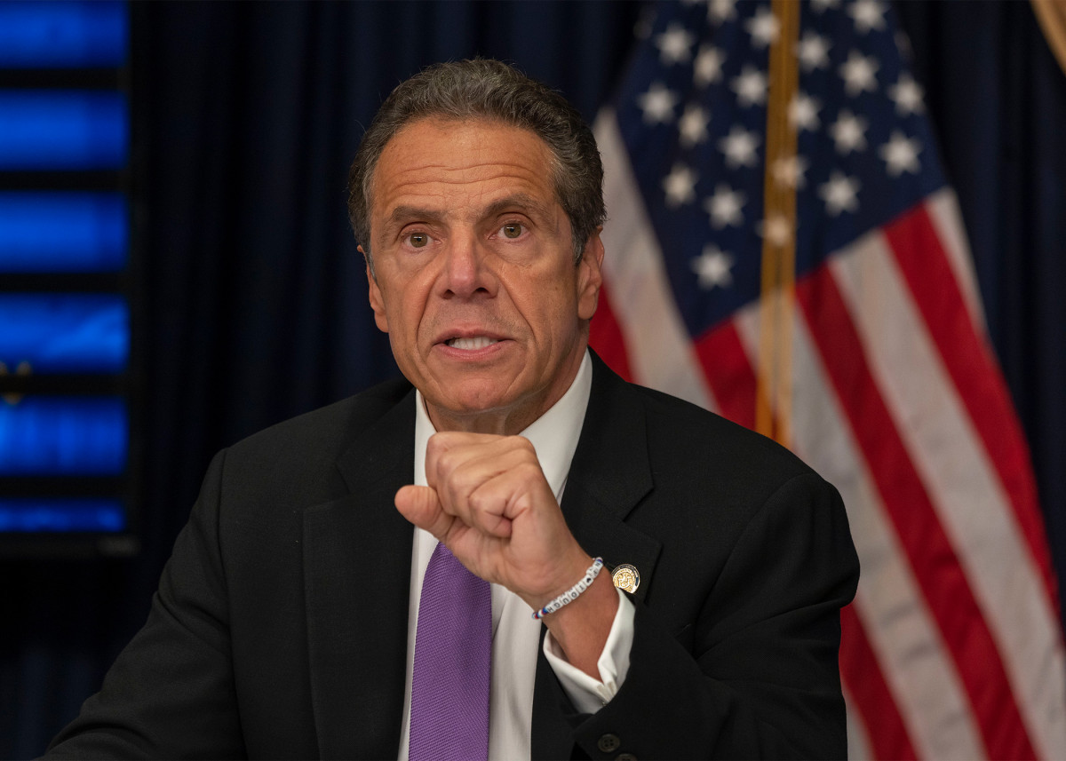 Cuomo sent 6,300 COVID-19 patients to nursing homes amid pandemic