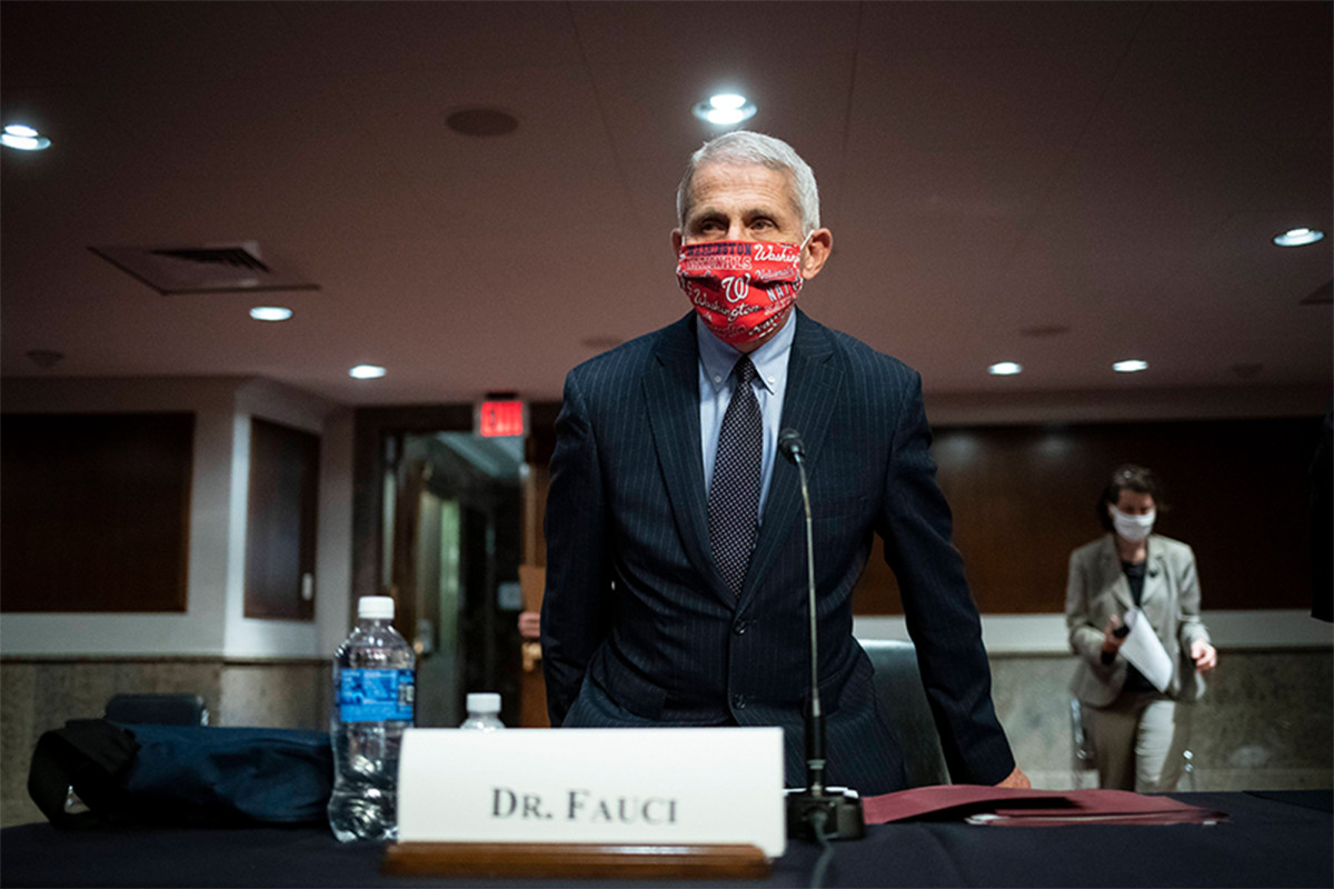 Fauci urges Americans to stop going to bars 'right now'