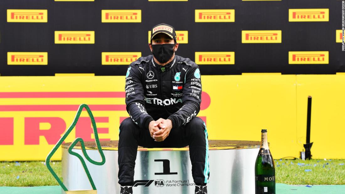 Lewis Hamilton cruises to win in Styrian Grand Prix while Ferraris struggle again