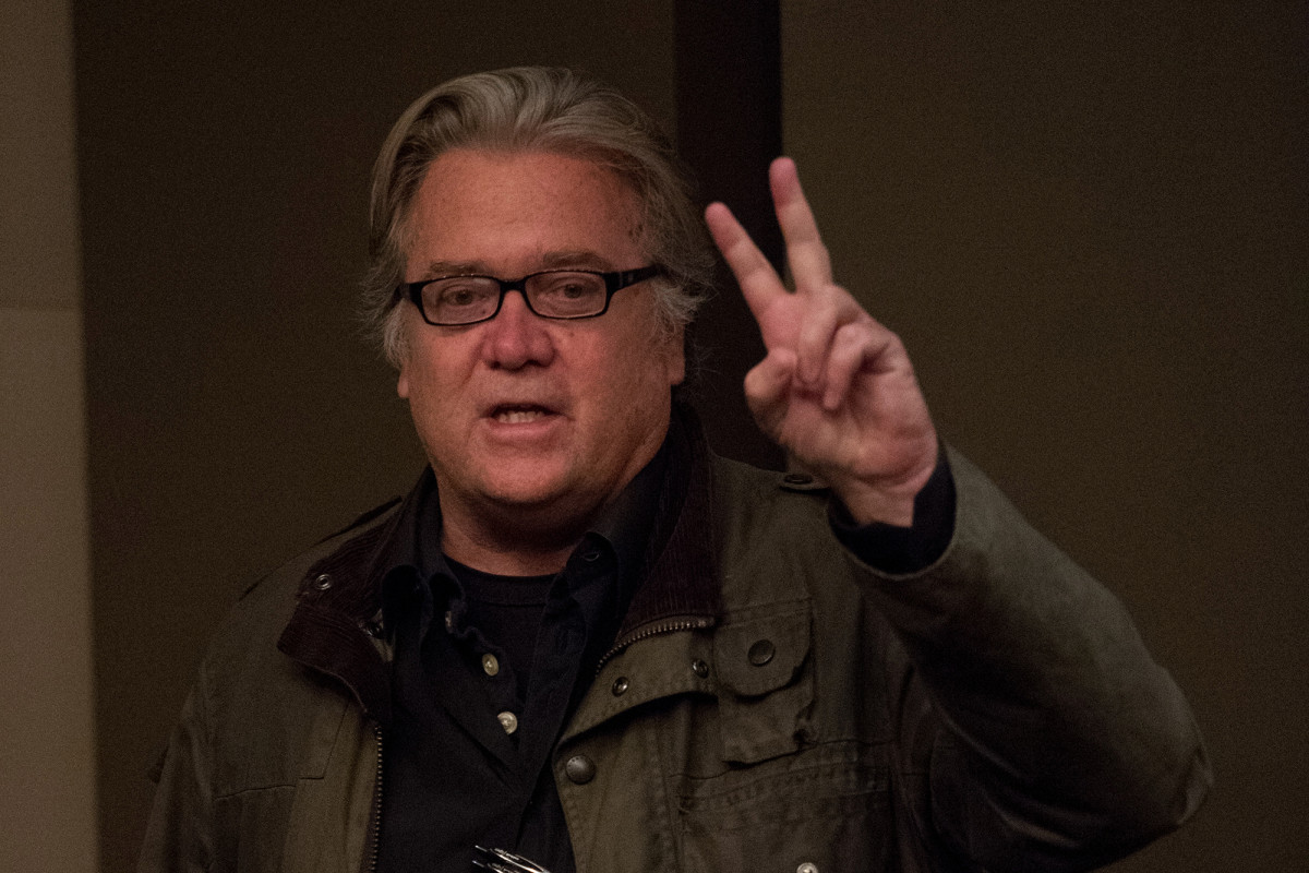 Steve Bannon claims Wuhan scientists 'defected' to the West