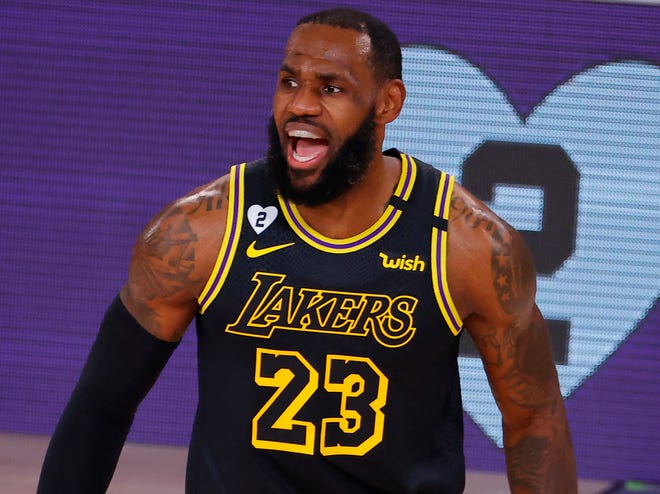 LeBron James had a game-high 30 points and 10 assists for the Lakers.