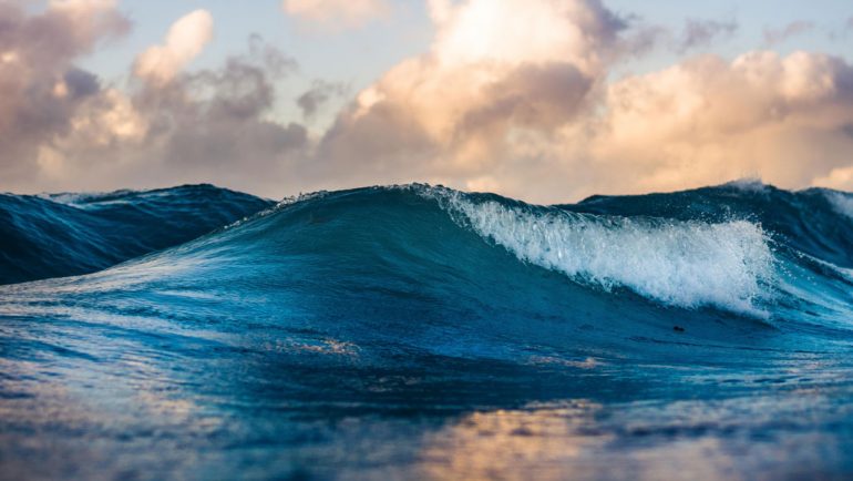 Sound waves of undersea earthquakes reveal changes in ocean warming