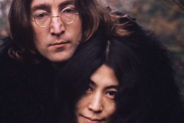 John Lennon's killer Mark Chapman apologizes to Yoko Ono for 'despicable act'