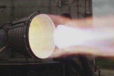Watch SpaceX's new Raptor vacuum engine burn out