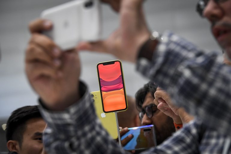 Apple to Begin Online Sales in India Ahead of Holiday Season