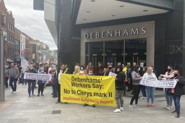 Debenhams workers mark 150th day of dispute