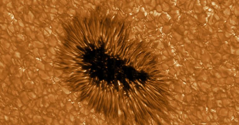 New images of the Sun with high resolution show that its structure is intimidating