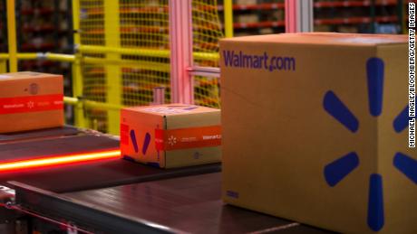 As it prepares for the holiday shopping spree, Walmart will hire more than 20,000 seasonal workers at e-commerce completion centers across the country.