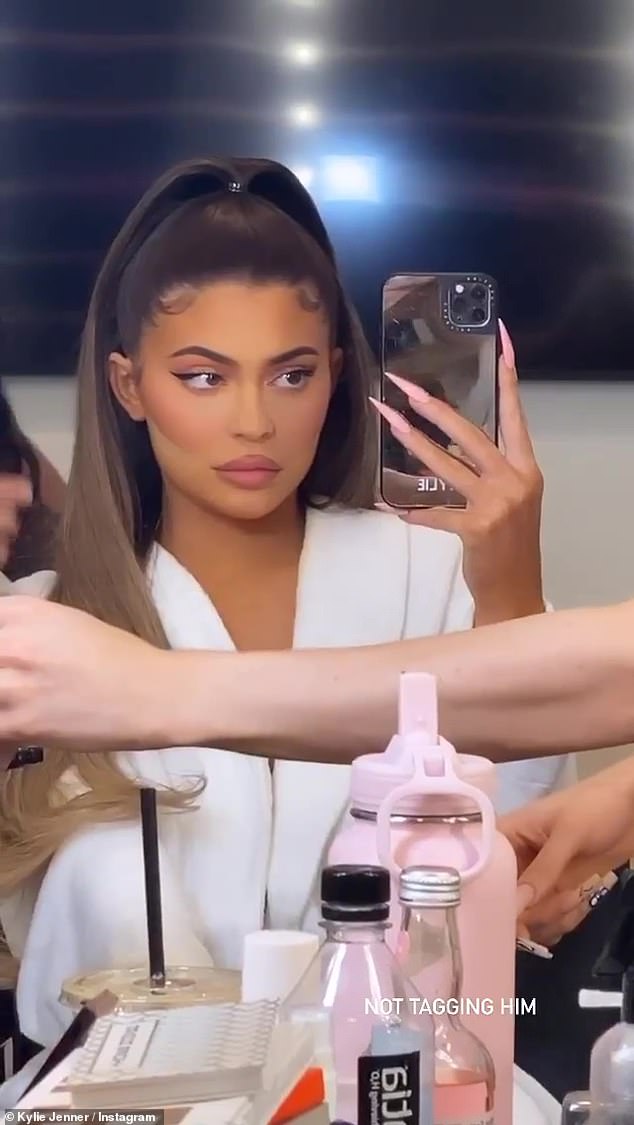 Reality World: Jenner praised the work of her glam teams while taking some selfies