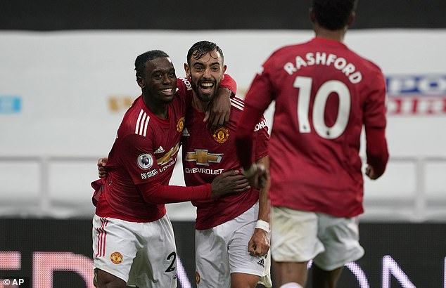 Manchester United prepare for their PSG Midweek Challenge with a 4-1 victory over Newcastle.