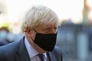 Johnson will hold a press conference during the UK lockdown project