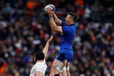 Rugby: Italy beat England