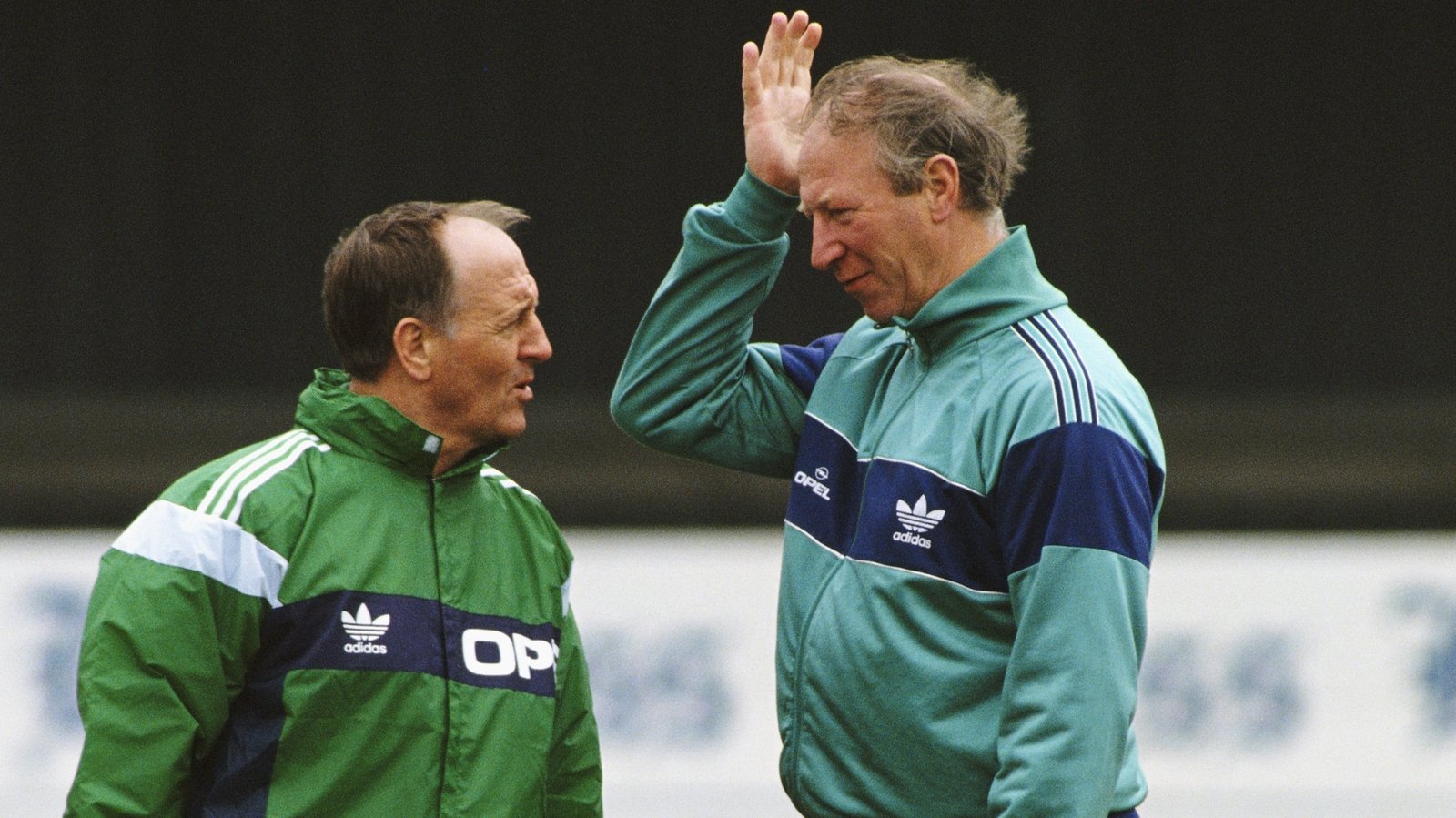 Former Ireland assistant boss Setters dies at 83

