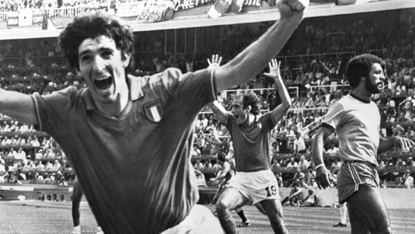 File - In this July 5, 1982 file photo, Italy's Paulo Rossi celebrates the left after scoring his second goal for the team in the second round of the World Cup soccer match against Brazil in Barcelona, ​​Spain.  Rosie died of cancer on December 10, 2020.  He has 64. (AP photo / file)