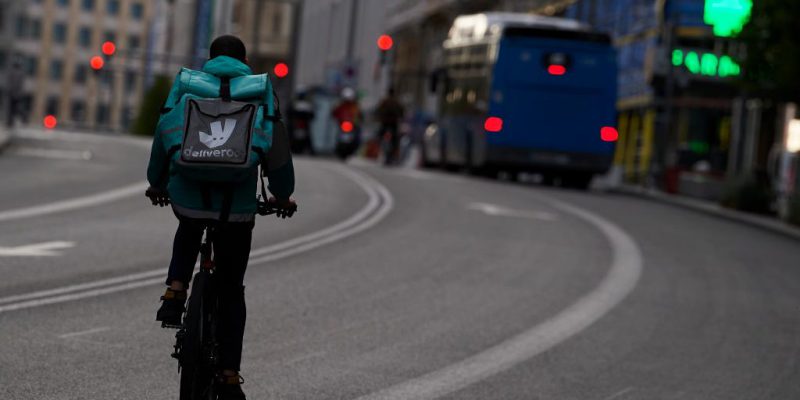 A Barcelona court has ruled that 748 Delivero riders are not self-employed but have employee ties to the company.

