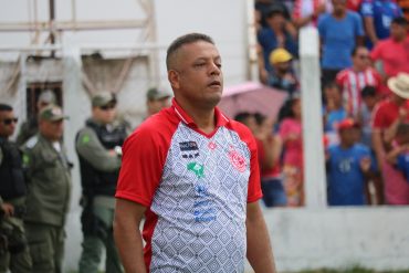 New River-PI coach Emanuel Sacramento reveals he is aware of the pressure for the title: "This is Pia's biggest club" |  River-Pi
