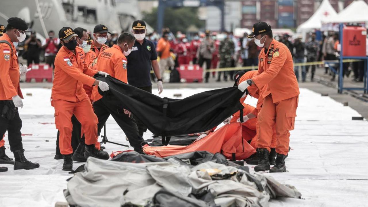 Video - Boeing 737 crash in Indonesia: Localized black boxes, no hope of survivors found

