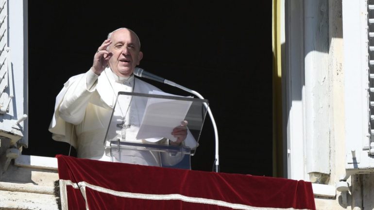 Pope Angeles: Like Jesus, he has the courage to "transgress" for love