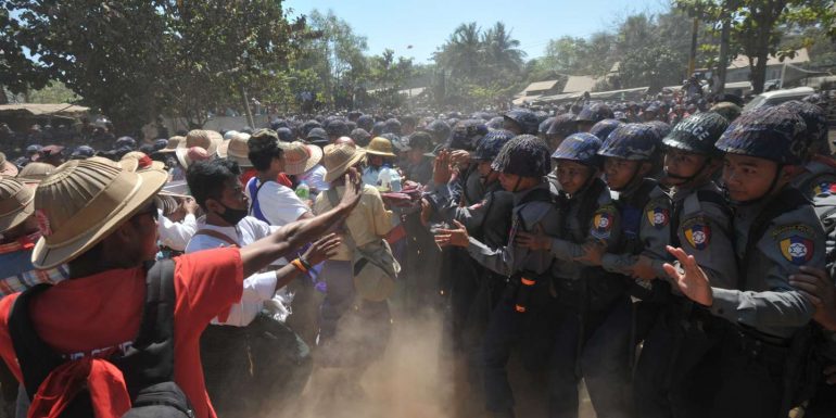 Protesters take to the streets again in Burma despite the deployment of the armed forces