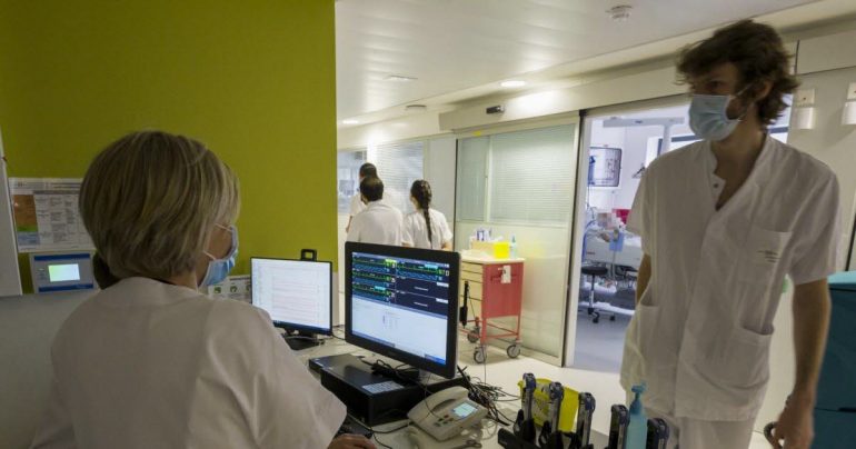 More than 4,300 patients in intensive care