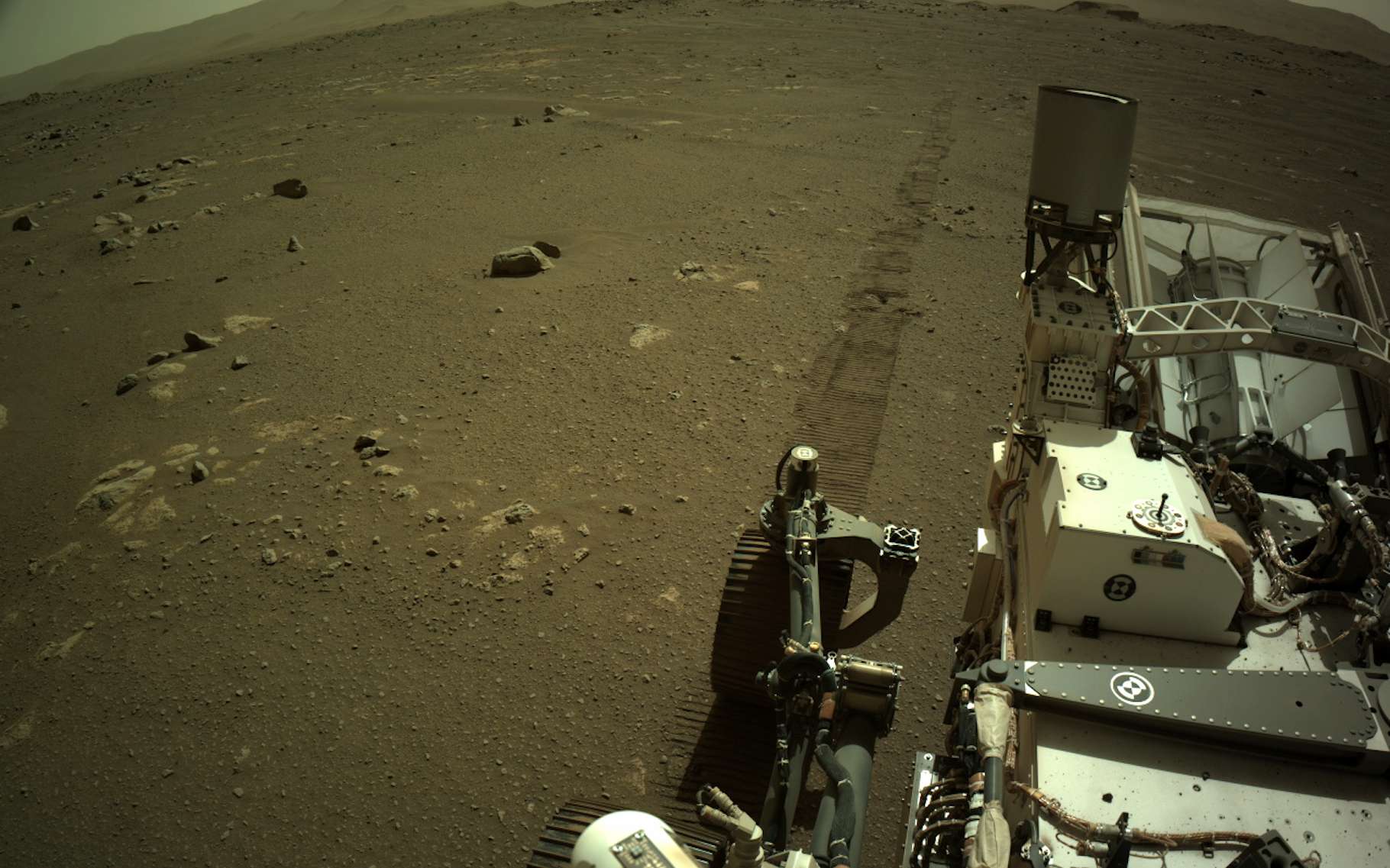 Perseverance on Mars: 16 minutes of recorded sound of a moving rover

