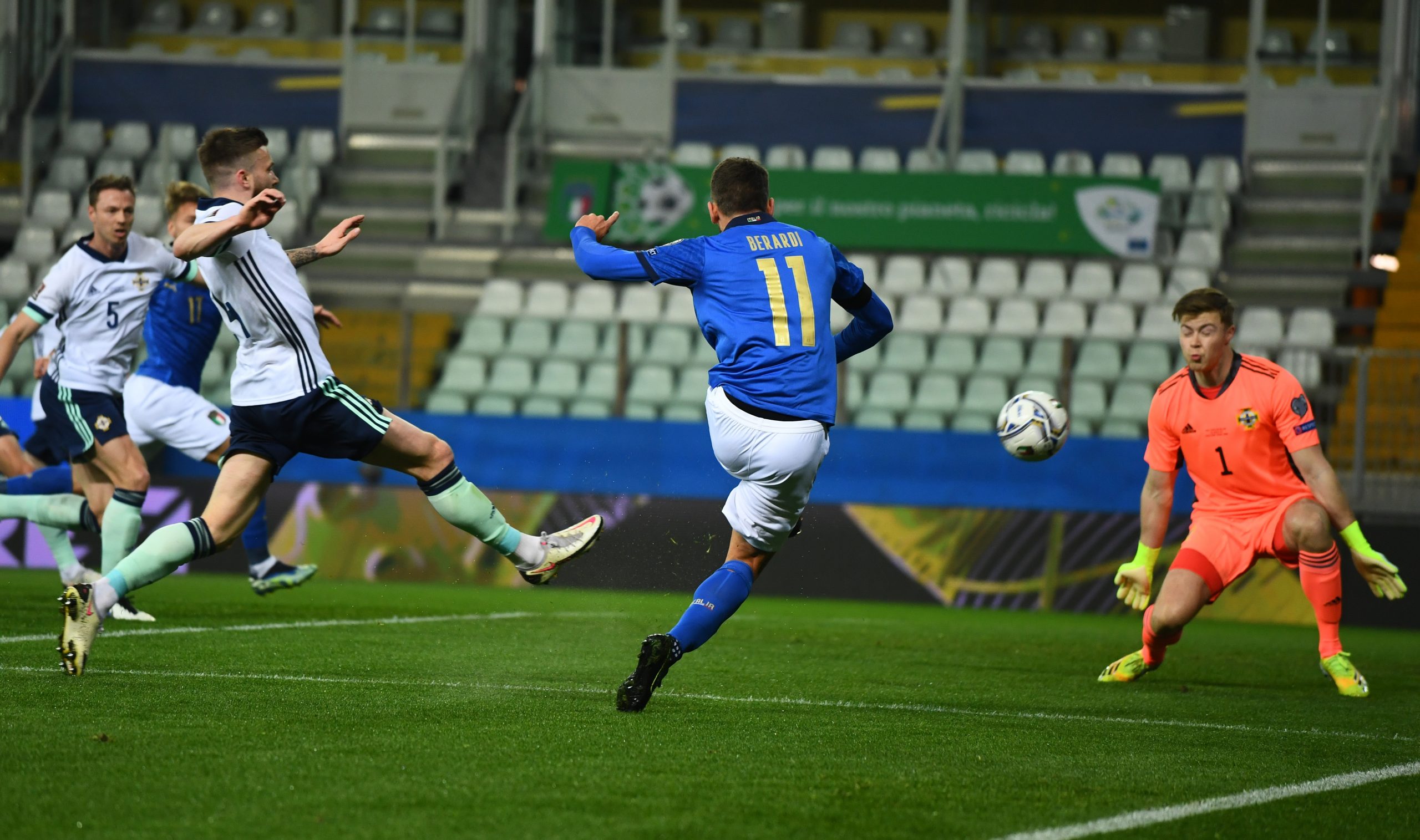 Italy begin to win again: Berardi and Immobile beat Northern Ireland


