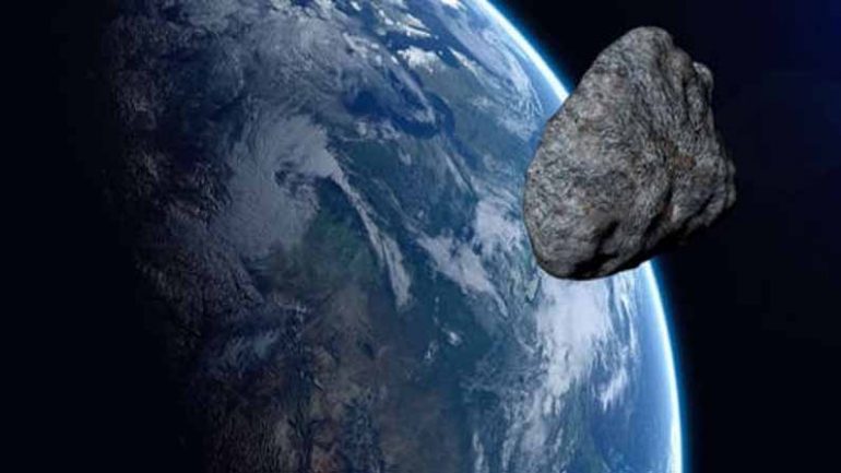 Asteroid: Another giant asteroid orbiting the earth .. What did NASA say?