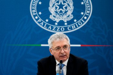 Global minimum tax for multinational companies, revises US rate below: 15%.  Italy agrees: to a deal at the G20 in Venice