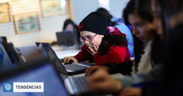 Technology will be part of a pioneering initiative for more than 60 girls to experience science at Antofagasta
