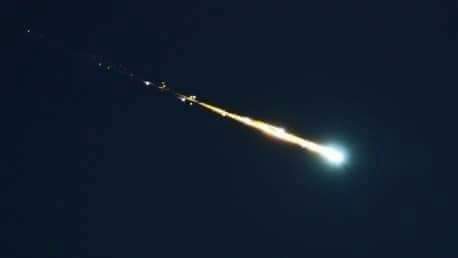 The shape of a strange space object over the skies of Morocco, is it a meteor or a missile?  The astronomer answers - Day 24