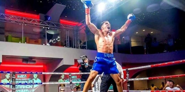 Boxe : dix sur dix pour Anas Messaoudi, vainqueur avant la limite samedi soir à Bruxelles