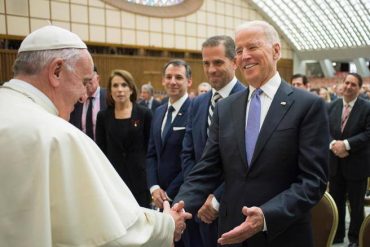 Can Biden accept community?  Laws of Canon Law (Pope's Words) - Corriere.it