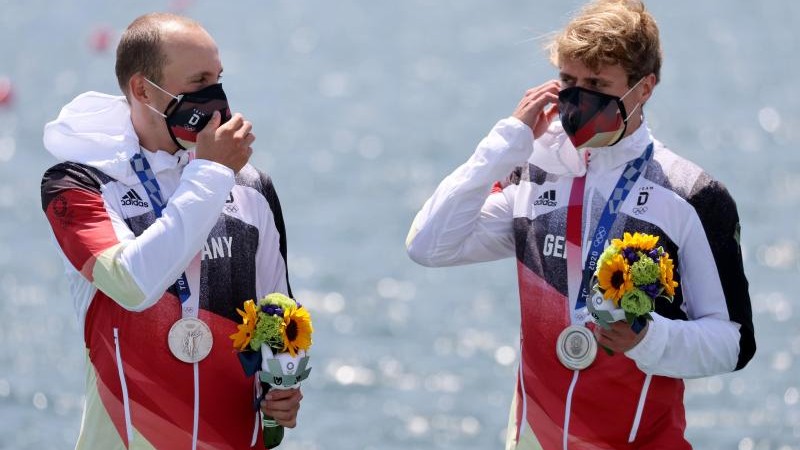 Rowing - Rommelman and Osborne won silver rowing - Sport

