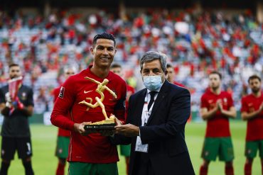 Cristiano Ronaldo saves Portugal, defeats Ireland with CR7's historic encore