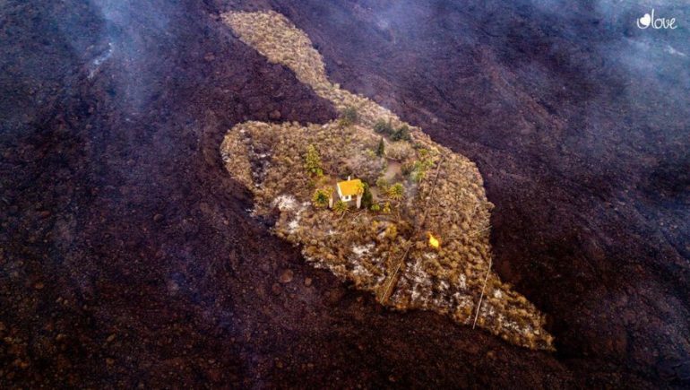 La Palma volcanic eruption: An unusual image of a house miraculously surviving a lava flow