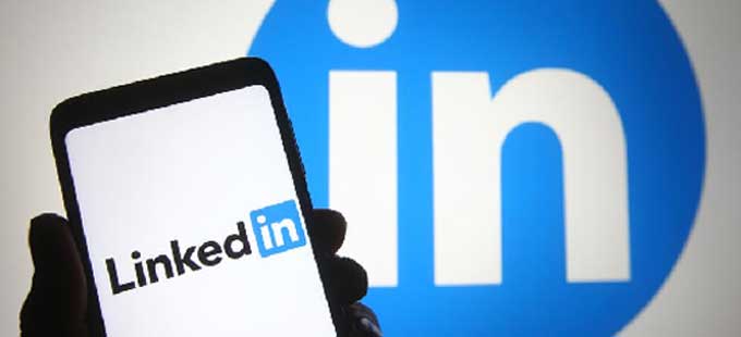 LinkedIn: LinkedIn services will be discontinued in China .. because?