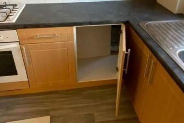 The couple finds the 'secret room' when they open the kitchen cupboard