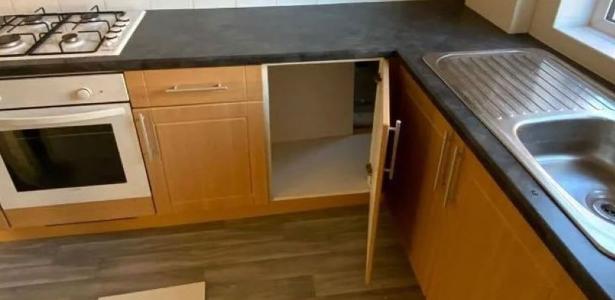 The couple finds the 'secret room' when they open the kitchen cupboard