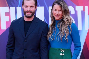 Jamie Dornan goes crazy about his wife Amelia on the red carpet with the golden goddess Kaitriona Balfe "for Belfast"