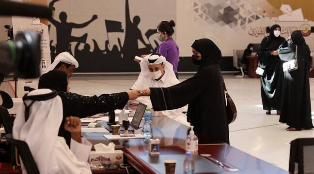 Qataris in the polls for an unprecedented turnout