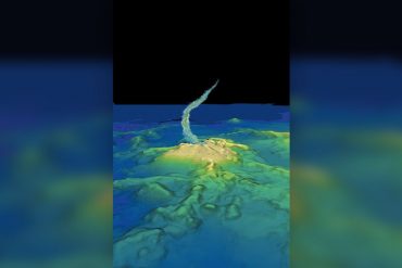 The world's largest underwater volcanic eruption created a skyscraper the size of a skyscraper