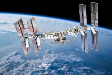 ISS, SpaceX.  Flight to earth without a working toilet.  Unpleasant return of astronauts from ISS