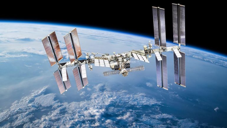ISS, SpaceX.  Flight to earth without a working toilet.  Unpleasant return of astronauts from ISS