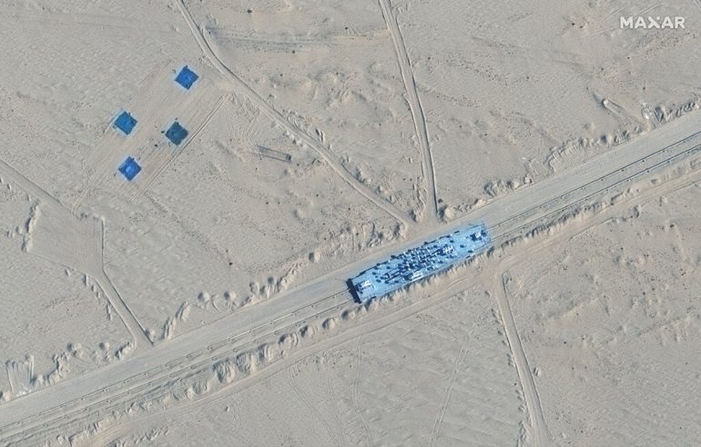 Satellites show full-size models of US warships stationed in the Chinese desert  The world