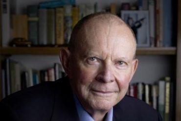 South African writer Wilbur Smith dies at 88 - 11/13/2021