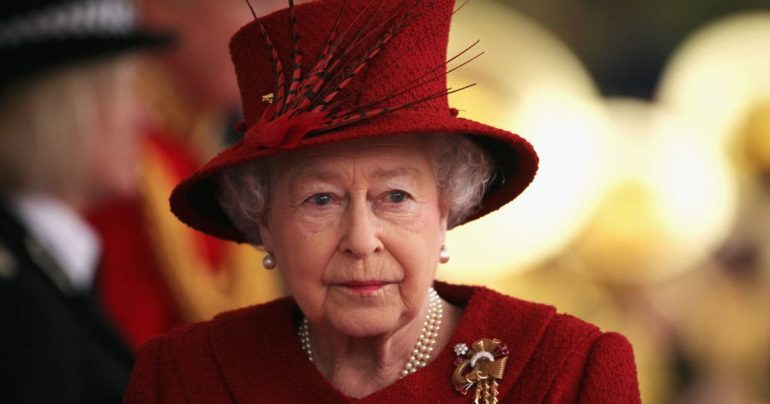 Queen Elizabeth cancels trip to Ireland  Doctors: "He should rest"