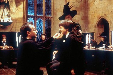 Daniel Radcliffe, Maggie Smith, Chris Columbus on the set of Harry Potter and the Philosopher's Stone