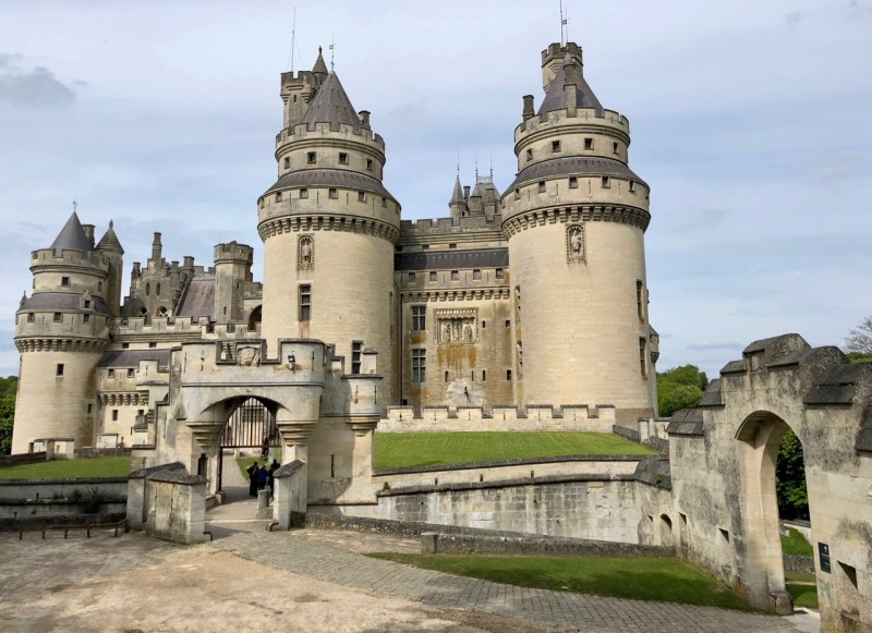 Chateau de Pierrefonds, some stories * I want to tell you ... * - more north